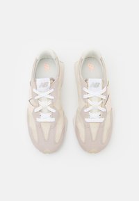New Balance 327 - Tenisice za trening - beige/apricot