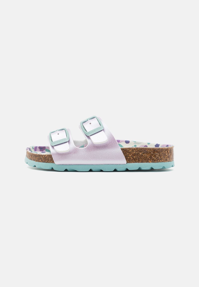 Sandal cu două curele, având un sistem sintetic de culoare lila, talpă de culoare albastră deschisă și o talpă intermediară din plută cu o branț colorat cu un model atrăgător.