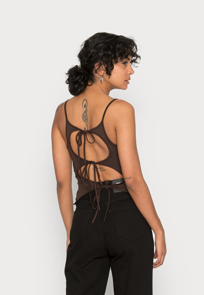 Weekday SOPHIE OPEN BACK Top brown Zalando.ie