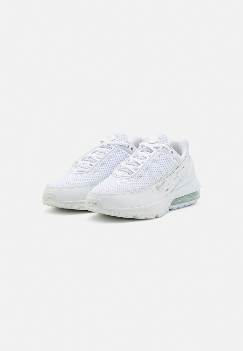 Nike Sportswear - NIKE AIR MAX BPM - Sporta apavi - white/summit white, Palielināt