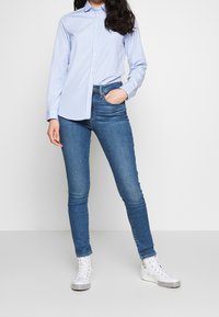 Levi's® Vaqueros pitillo - blue denim