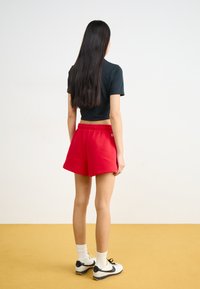 Thumbnail Image 4