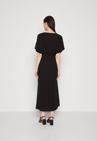 Vero Moda MENNY 7/8 KAFTAN - Vestido informal - black