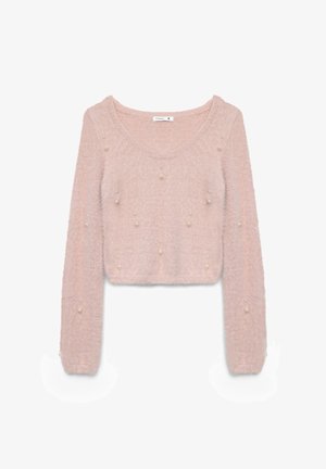 Maglione corto rosa chiaro realizzato in materiale morbido e testurizzato, con perle sparse sul davanti e maniche lunghe.