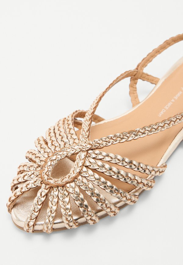 HINGHAM - Slingback ballet pumps - platino2