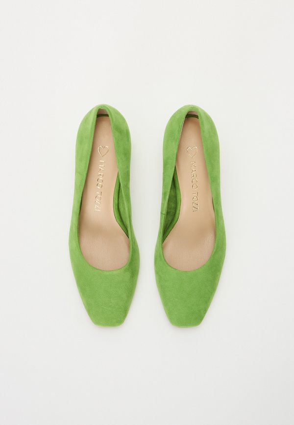 Classic heels - apple3