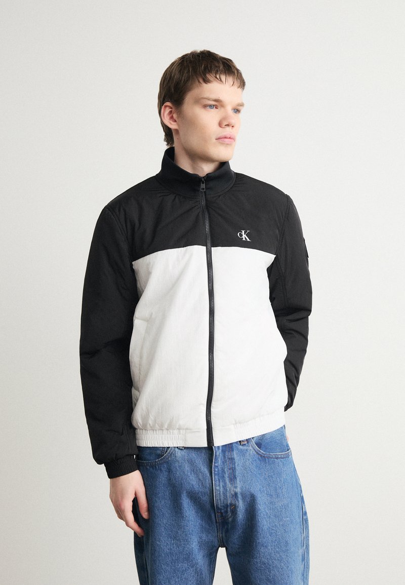 Calvin Klein Jeans PADDED HARRINGTON - Lagana jakna - bright white/black