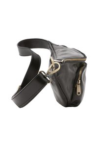 Borsa a tracolla in pelle nera con un compartimento principale con zip, silhouette curva, tracolla regolabile e dettagli in metallo dorato.