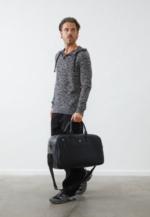 Pier One by Zalando, Bolsa de fin de semana - black