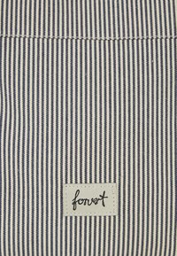 Forvert Hátizsák - striped