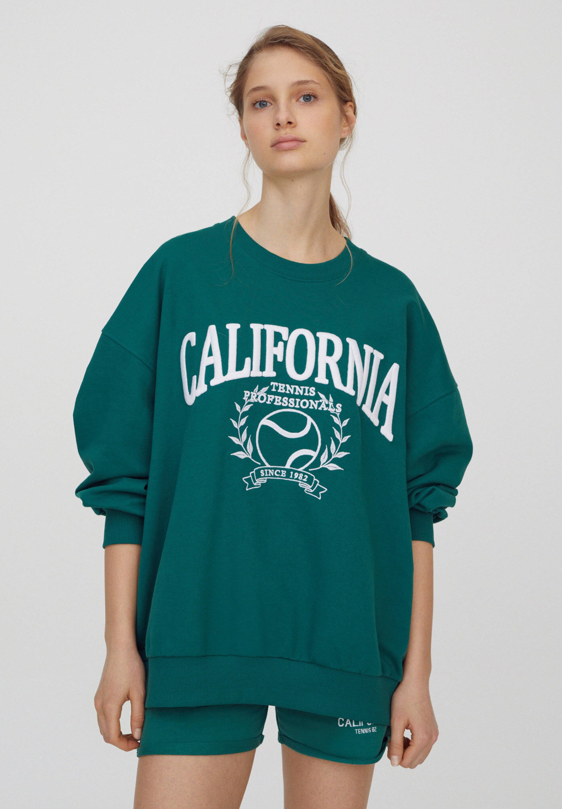 pull and bear green sweater