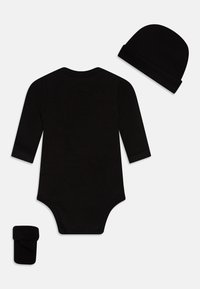 Jordan SEE ME SHINE SET - Berretto - black
