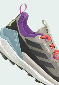 Adidas Terrex Trekingové boty - black