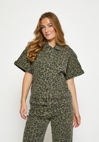 JESSICA  - Overhemdblouse - grape leaf print