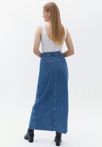 OXXO HIGH RISE - Maxi sukně - rodeo denim