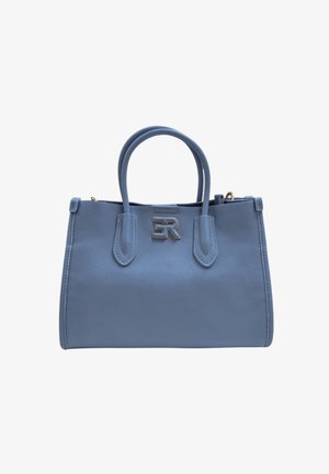 Borsa a mano blu chiaro realizzata in materiale sintetico liscio. Presenta due manici rotondi e un accento logo dorato sul davanti.