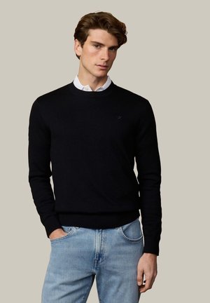 ESS CREW - Pullover - black