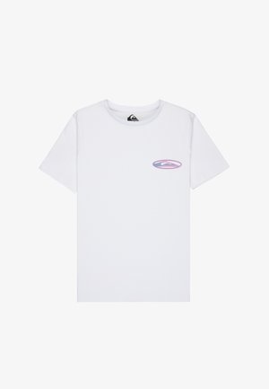T-shirt blanc à manches courtes avec un petit logo ovale violet et bleu sur la poitrine gauche et un col rond.
