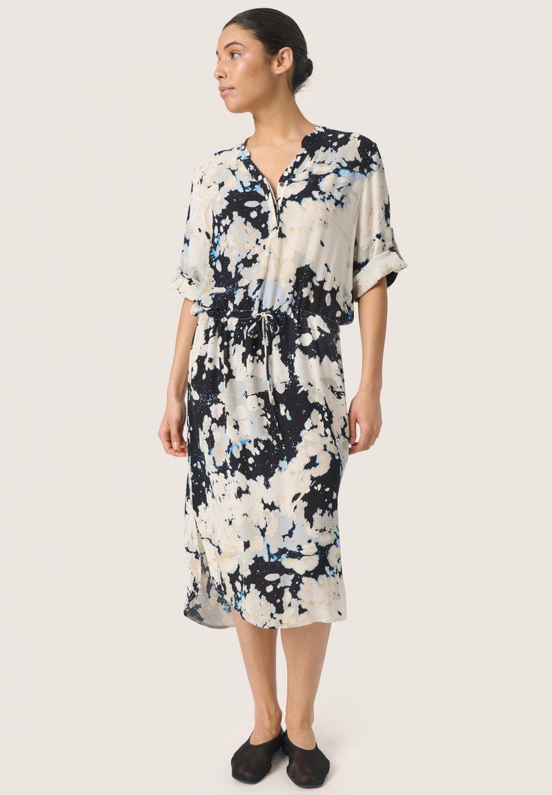 Soaked in Luxury - ZAYA - Jurk - black cloud print, Vergroten