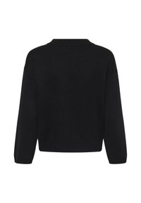 Crna majica s labavim krojem, okruglim izrezom i dugim rukavima. Tekstuirano pletivo; minimalistički dizajn, bez vidljivih uzoraka ili akcenata.