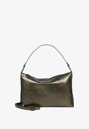 Sac à main rectangulaire en cuir vert foncé métallique avec bandoulière réglable et fermeture éclair supérieure, nom de la marque embossé près du centre en bas.