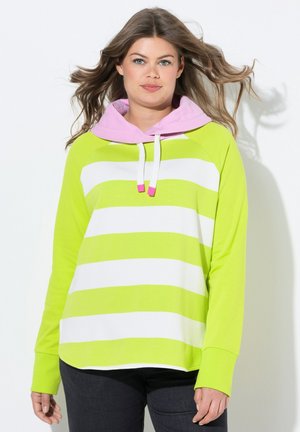 Groene en witte gestreepte hoodie met roze accenten, met een casual pasvorm en lange mouwen, gemaakt van een zachte stof.