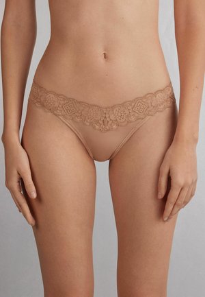 Thong - natural