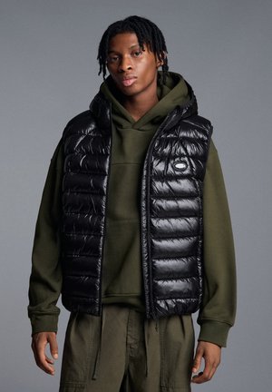 Bershka, ULTRALIGHT QUILTED - GILET - Smanicato - black