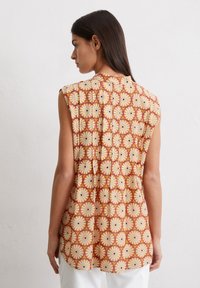 Marc O'Polo ÄRMELLOSE PRIN - Bluse - multi golden yellow
