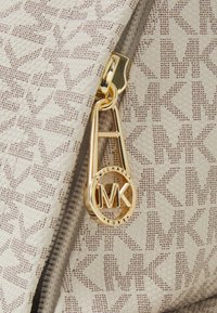 MICHAEL Michael Kors SLATER BACKPACK - Zaino - vanilla