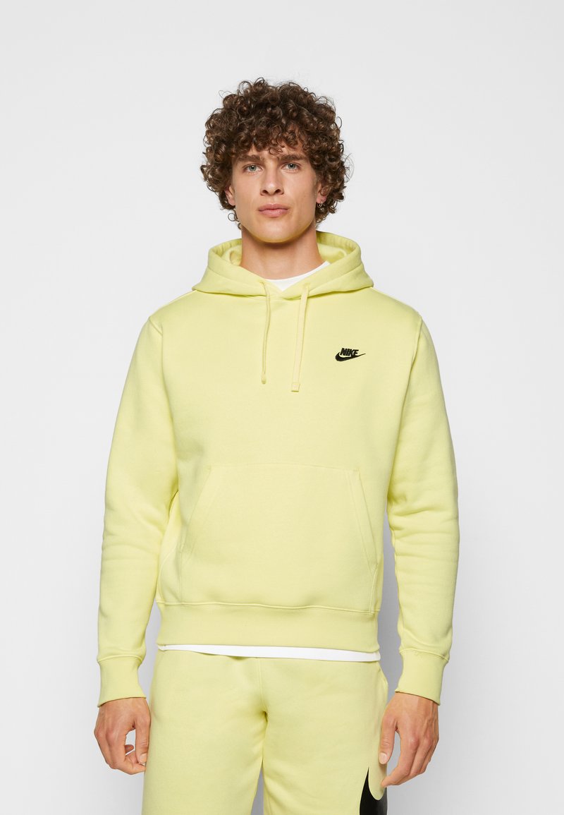 pull nike jaune pastel