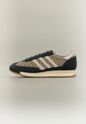 adidas Originals, SL 72 RS UNISEX - Zapatillas - core black/white/crystal linen