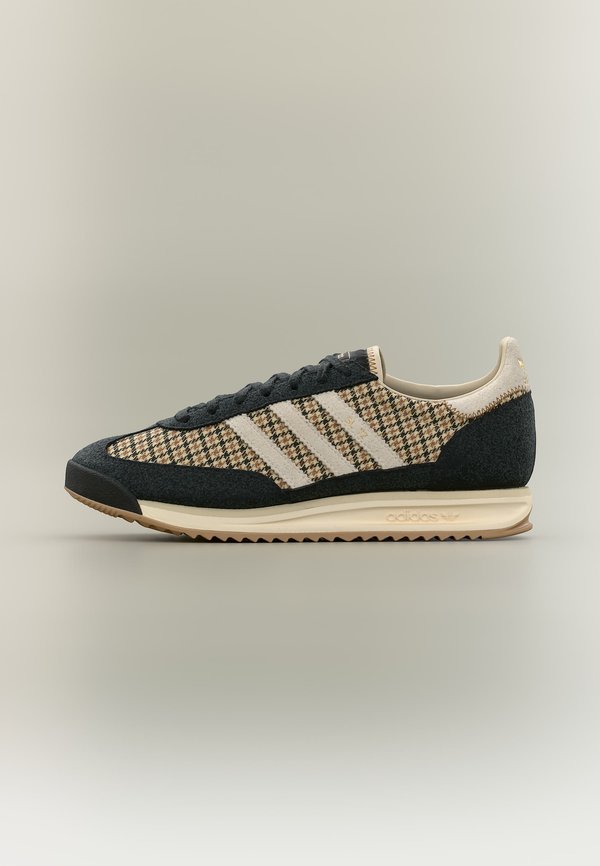 SL 72 RS UNISEX - Sneakers low - core black/white/crystal linen