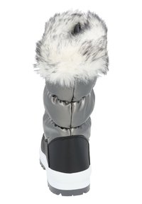 Bota de invierno gris acolchada con un collar de piel sintética, suela de goma negra y un acabado suave. Presenta una forma redondeada y detalles texturizados.