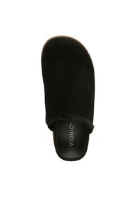 Zwarte leren pantoffel met een zachte bontvoering aan de opening. Heeft een rond neuspunt en een gladde binnensole met "VIONIC" branding.