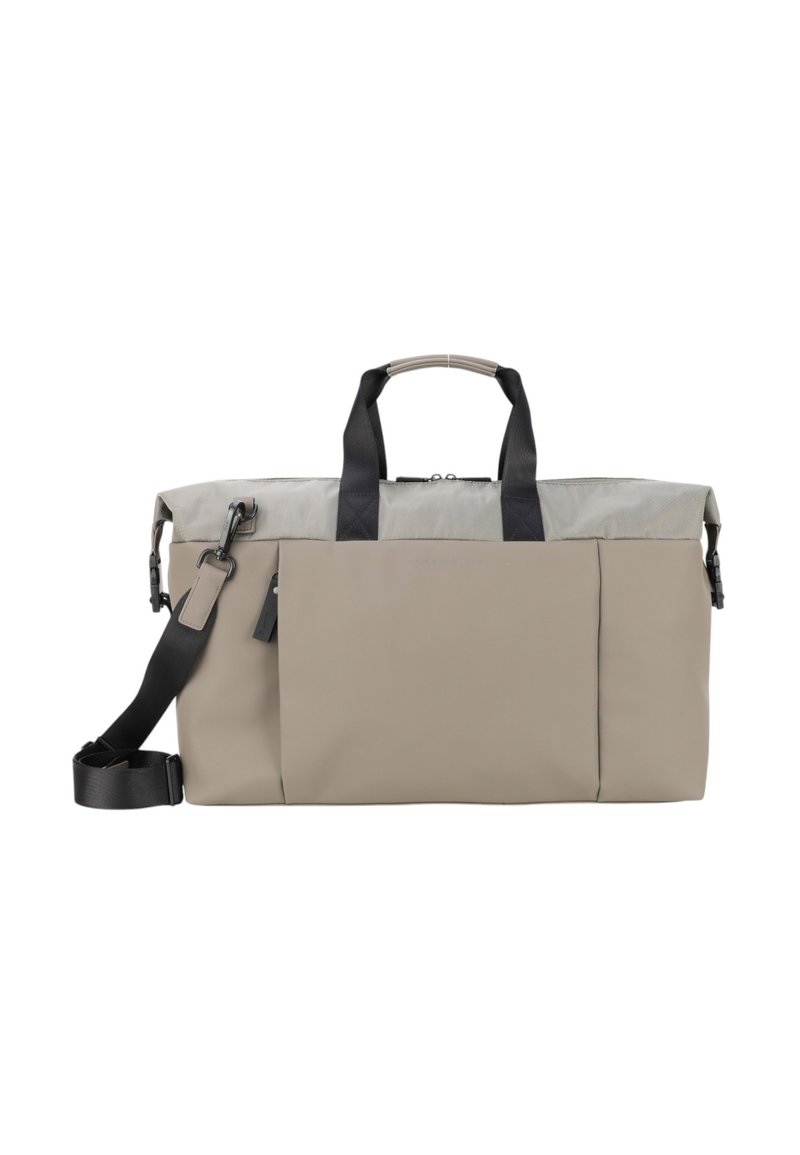 Béžovošedá obdélníková cestovní taška s černými rukojeťmi a nastavitelným ramenním popruhem, přední kapsou na zip a horním zapínáním na zip.