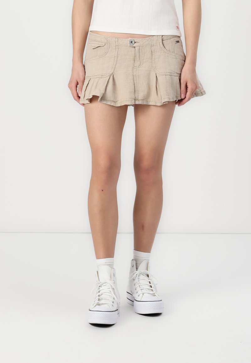 BDG Urban Outfitters - RUBY - Minisvārki - clay, Palielināt