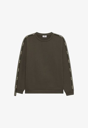 Felpa a maniche lunghe verde oliva scuro con scollo rotondo e strisce con il marchio "GCDS" lungo entrambe le maniche.