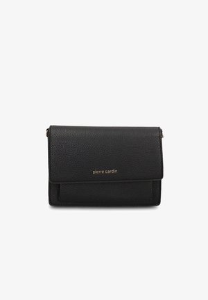Pochette en cuir noir texturé avec fermeture à rabat et petit logo doré « pierre cardin » centré sur le devant.