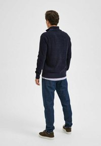 Selected Homme HIGH NECK - Stickad tröja - sky captain