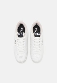 Fila REGA  - Sportcipő - white