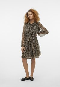 Vero Moda VMSMILLA VOLUME SHORT DRESS  - Tričkové šaty - birch/lova