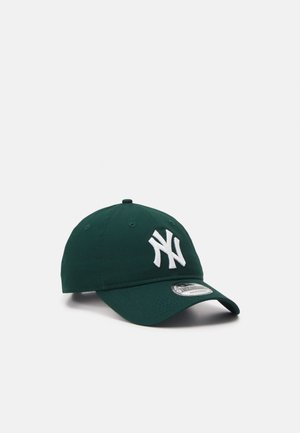 LEAGUE ESSENTIAL 9TWENTY® UNISEX - Kepuraitė - dark green/white