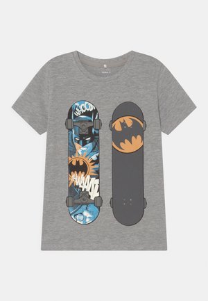 NKMJESSE BATMAN UNISEX - Print T-shirt - grey melange