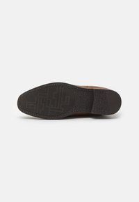 Pier One UNISEX - Botines bajos - brown
