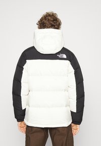 The North Face M HMLYN DOWN PARKA - Pūkinė striukė - gardenia white