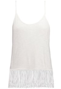 Biały top bez rękawów o miękkiej fakturze, z frędzlami wzdłuż dolnego brzegu. Prosty, minimalistyczny krój i styl.