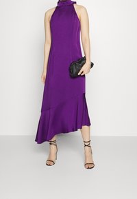 IVY OAK Maxiklänning - purple