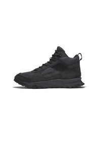 Sneaker da trekking neri a mezzaltezza, caratterizzati da una combinazione di materiali testurizzati e lisci, una suola in gomma resistente e un tassello di supporto sul retro.