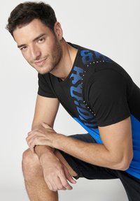 Koroshi SHORT SLEEVE - Marškinėliai su spaudiniu - azul blue
